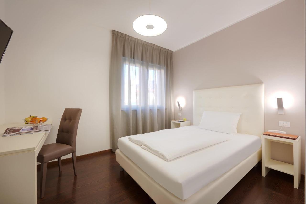Hotel Asterix โบลซาโน ภายนอก รูปภาพ